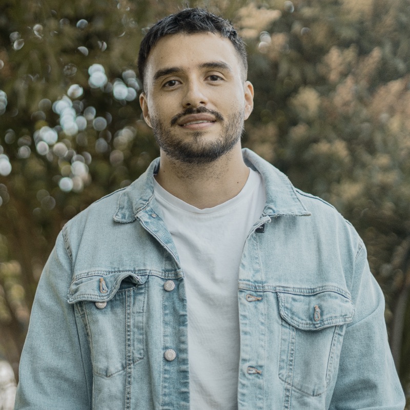 Portrait of Jhoam Molina, Senior Engineer and Leanware team member